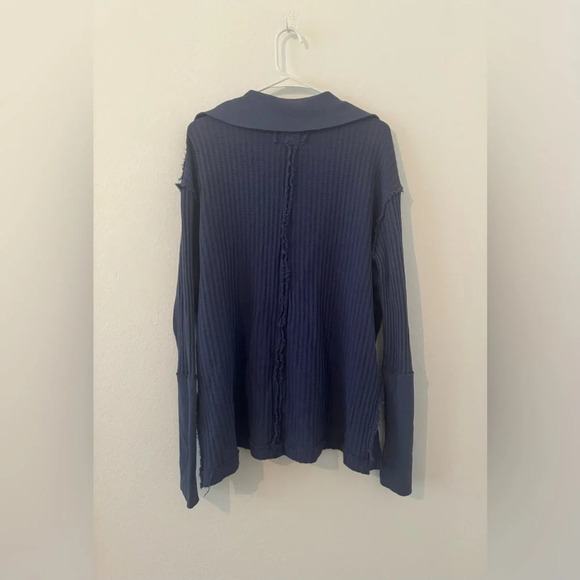 Free People We the Free Oceana Blue Raymond Thermal Top Oversized Size Medium - Picture 2 of 11